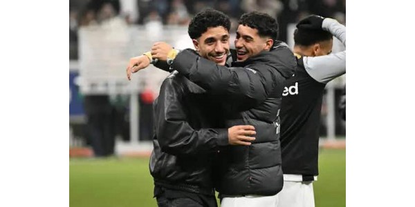 Omar Marmoush recebeu a mais sincera bênção dos seus companheiros de equipa Omar Marmoush recebeu a mais sincera bênção dos seus companheiros de equipa